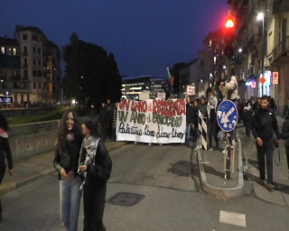 Corteo pro Palestina, manifestanti in piazza